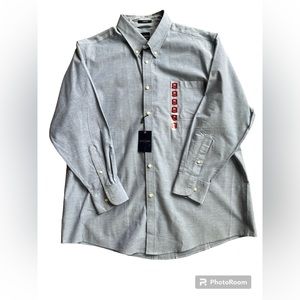 Dockers Collection Battery Street. Classic Fit XL 17/17 1/2  32/33. Dress shirt